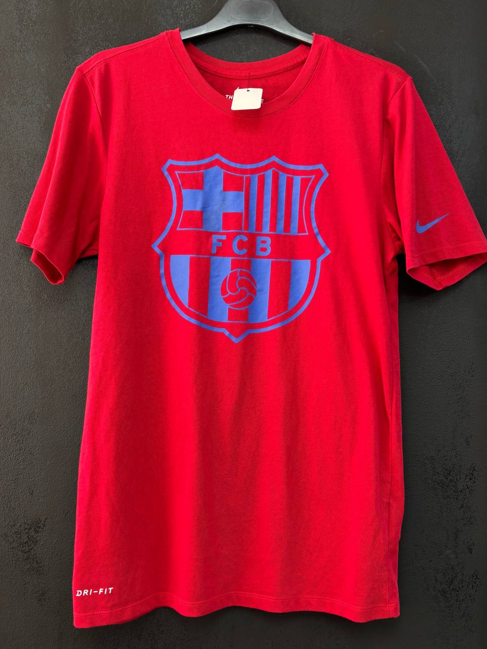Nike FC Barcelona Crest T-shirt (XS -S )