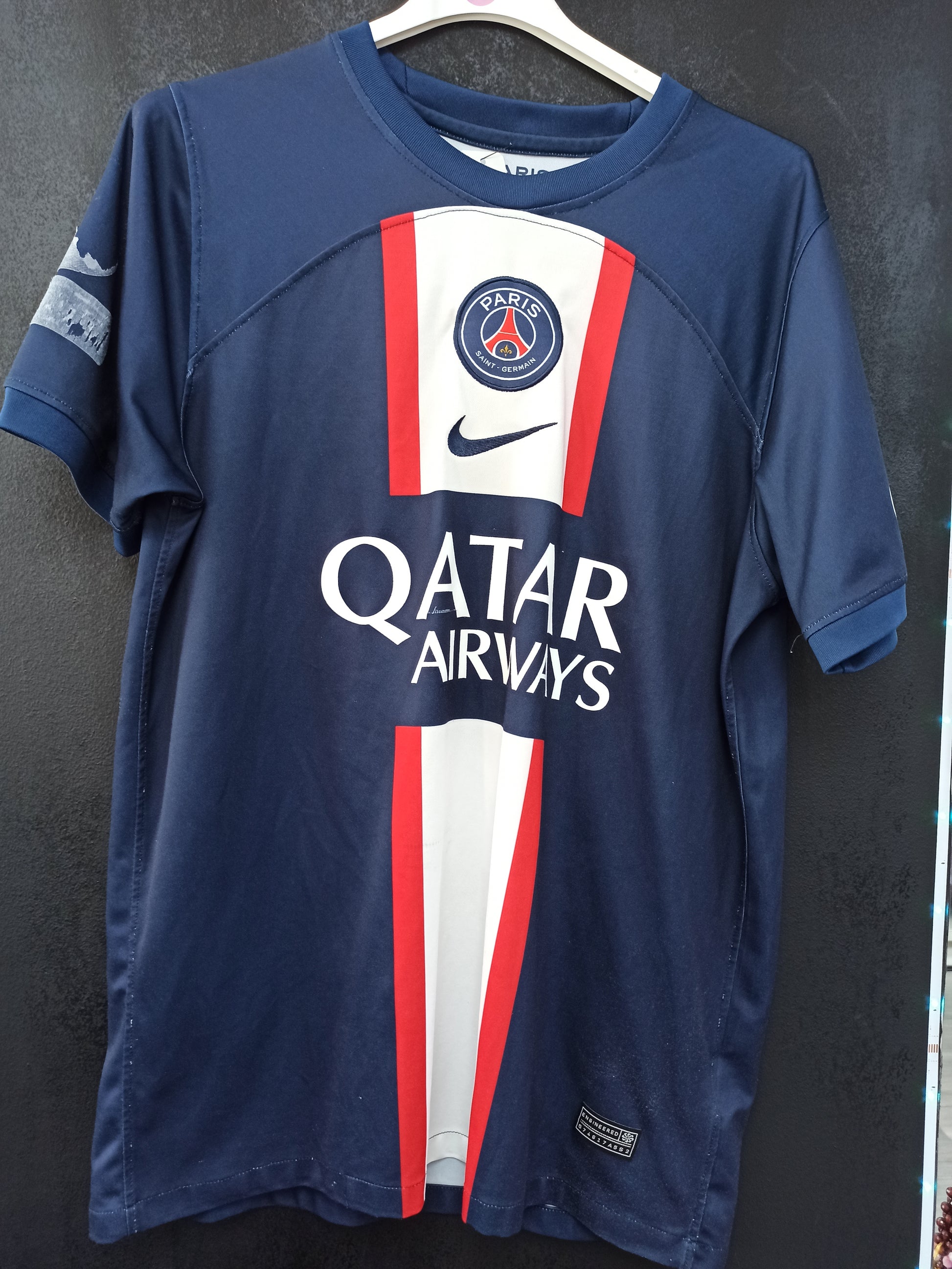 Paris Saint-Germain 2022-23 Home Jersey - Official Nike PSG Shirt (L)