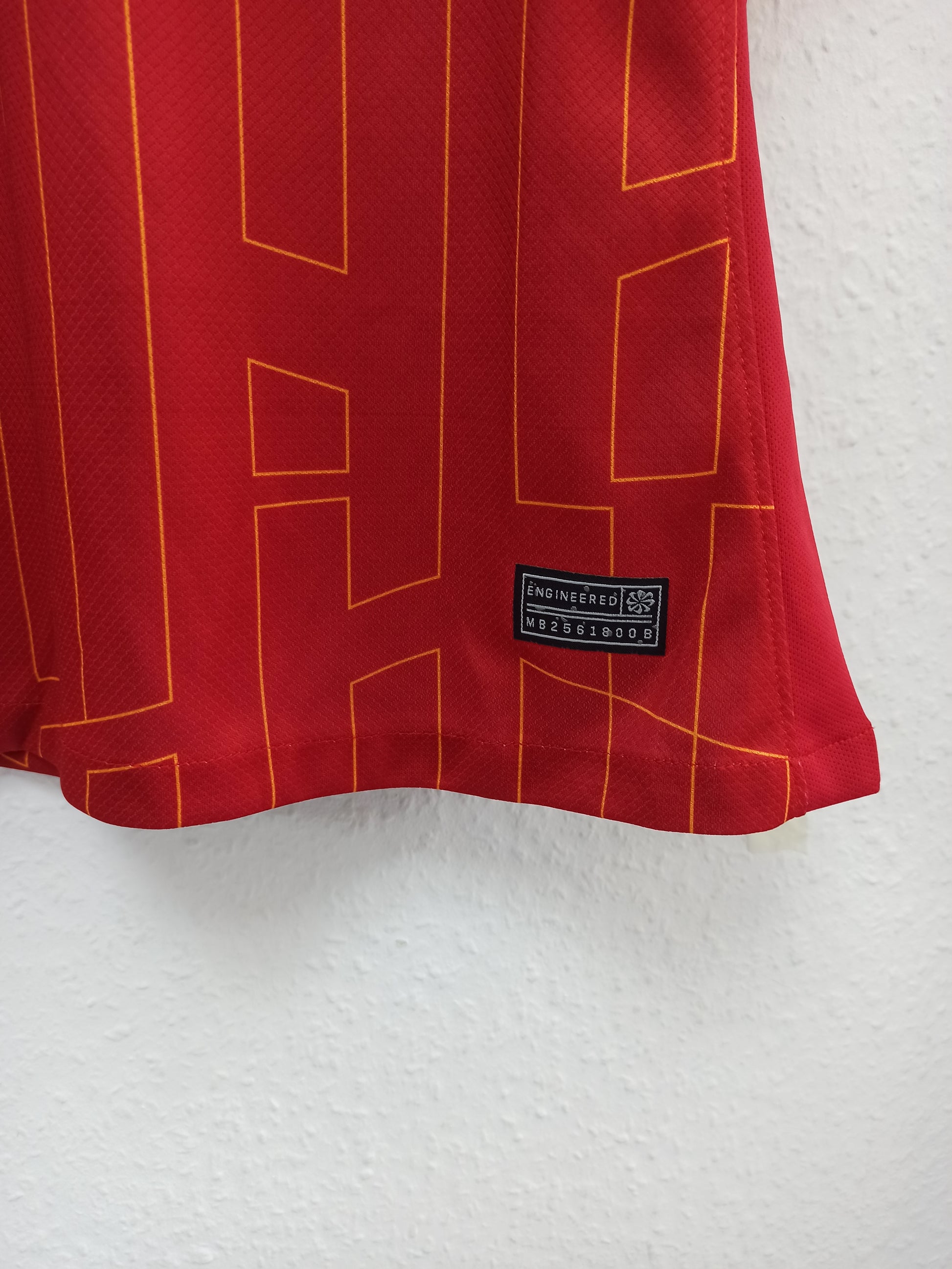 Liverpool FC 2020/21 Home Jersey - Nike Football Shirt (S - M)