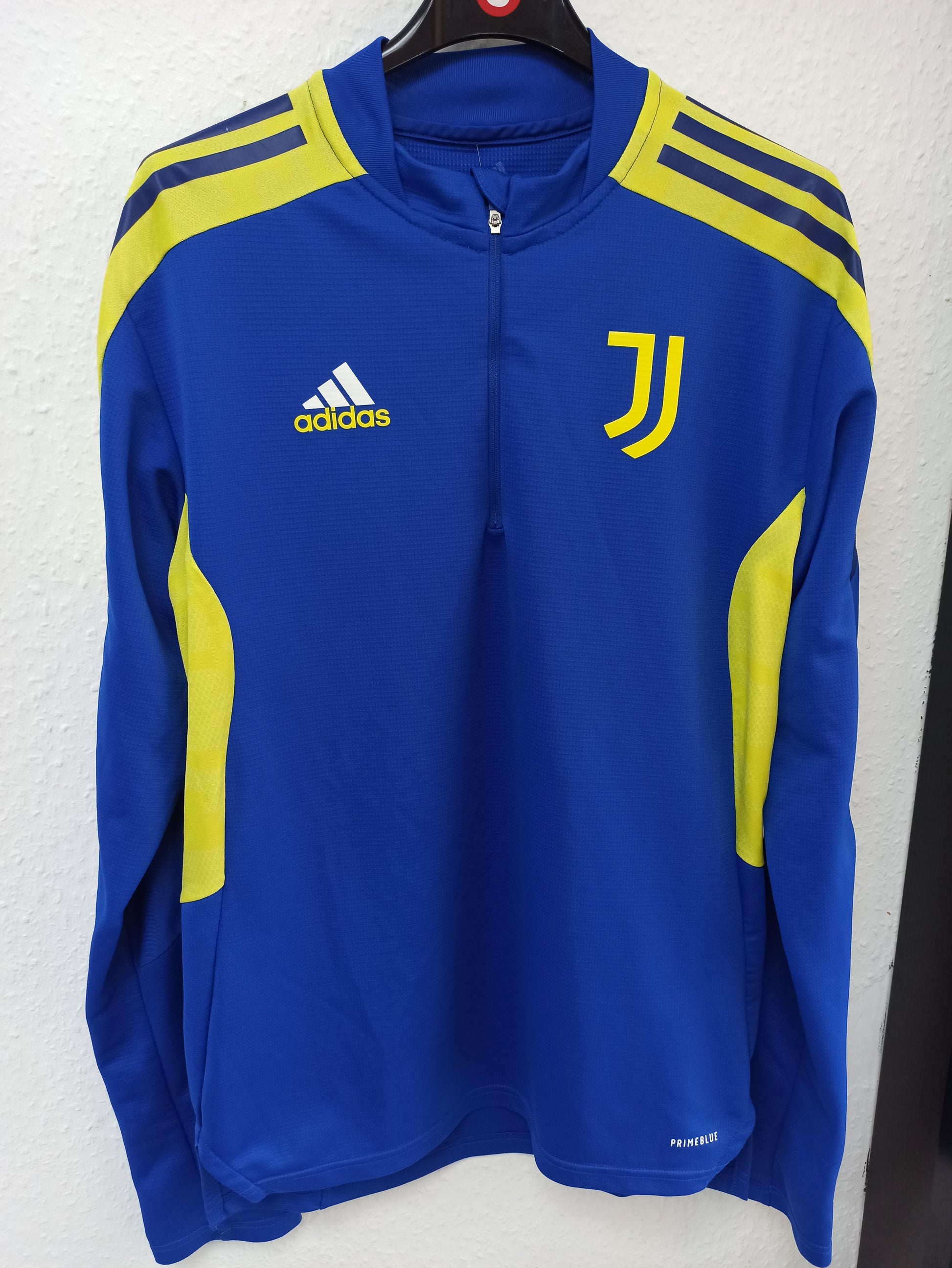 Juventus Adidas 2021/22 Training Top - Bianconeri Apparel (S)