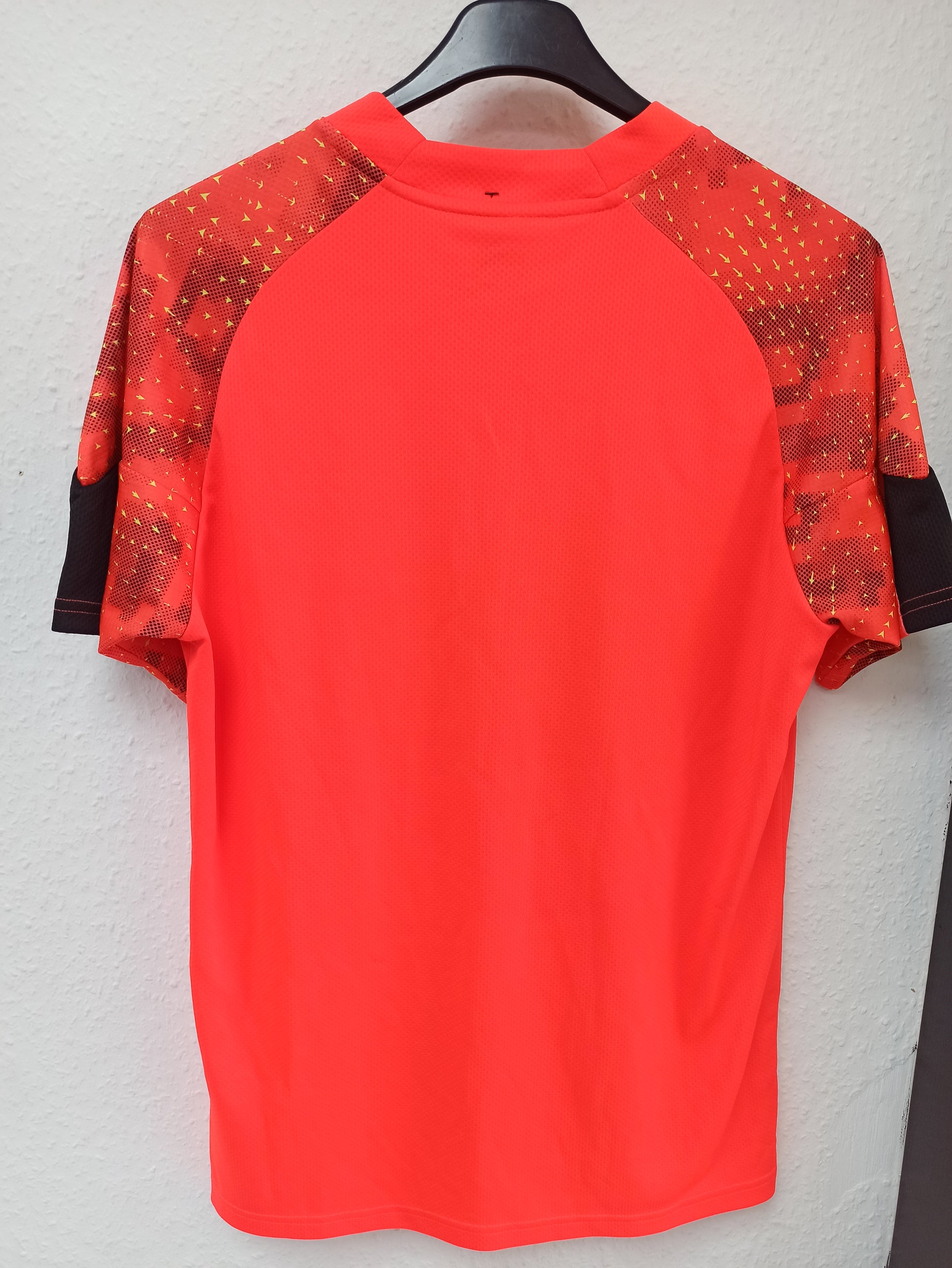 W.S.K. Bullyz Retro Football Jersey - Vibrant Orange & Green Kit (M)