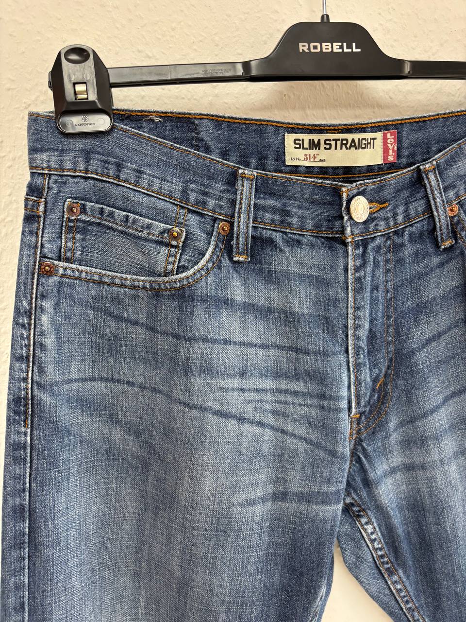 Levi's 314 Slim Straight Jeans (38 / 34)
