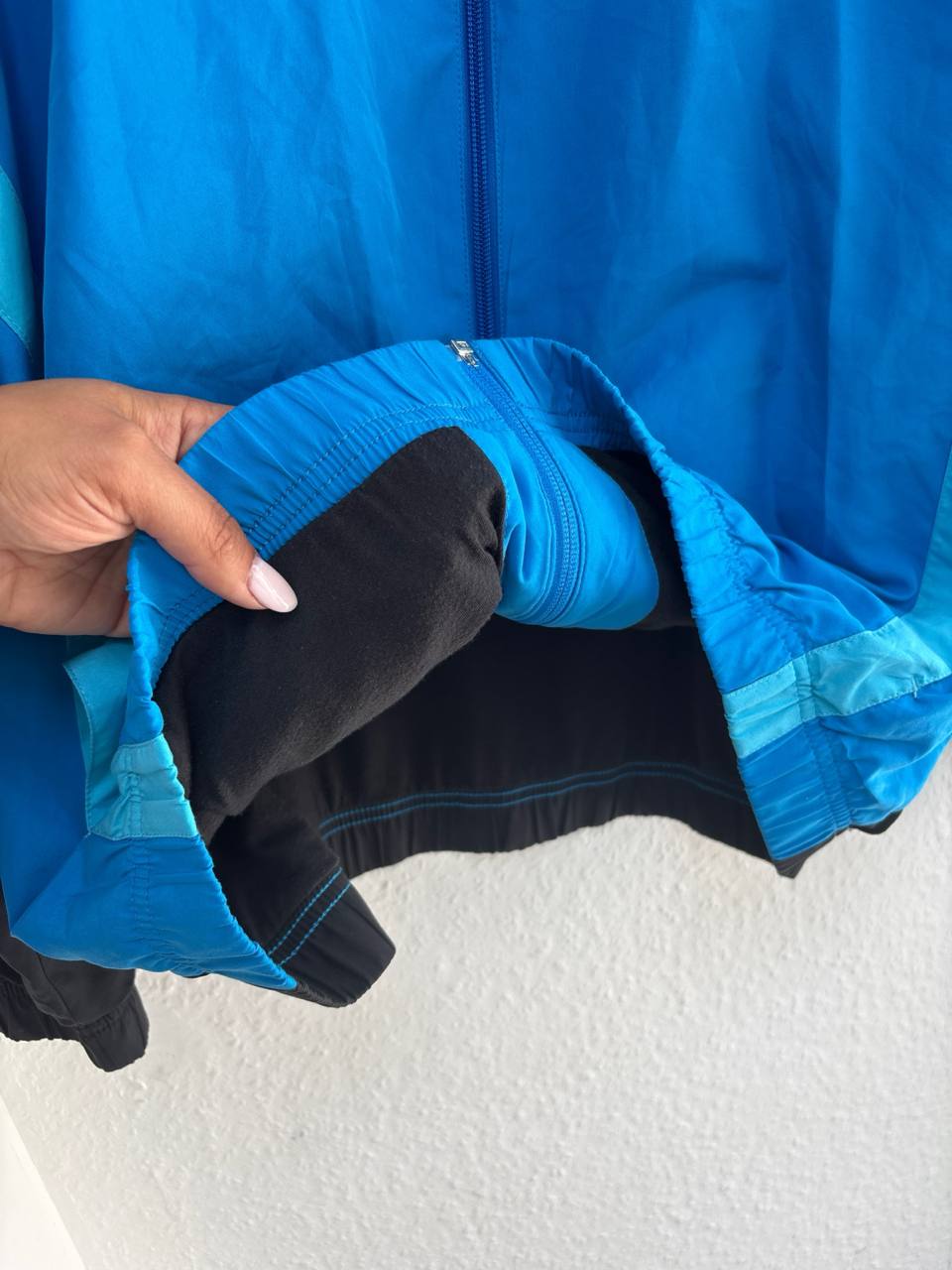 Reebok Colorblock Windbreaker Jacket - Blue & Black (M -L)