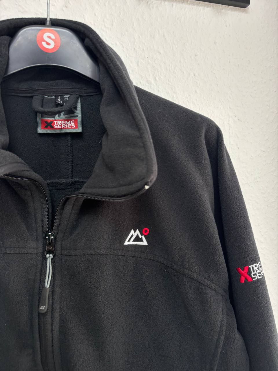X-TREME Black Full-Zip Fleece Jacket (S)