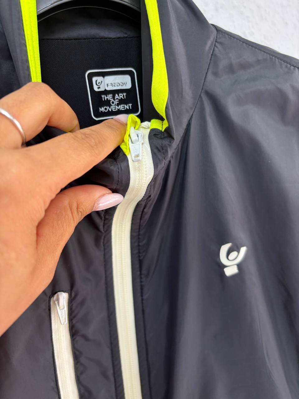 Black Lightweight Athletic Jacket with Neon Yellow Trim & White Zipper (M)