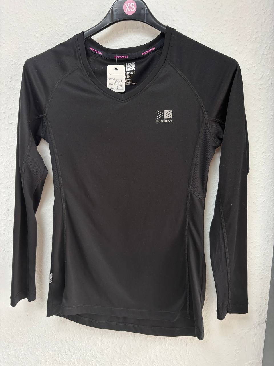 Karrimor Long-Sleeve Running/Training Top - Black V-Neck  (XS - S)