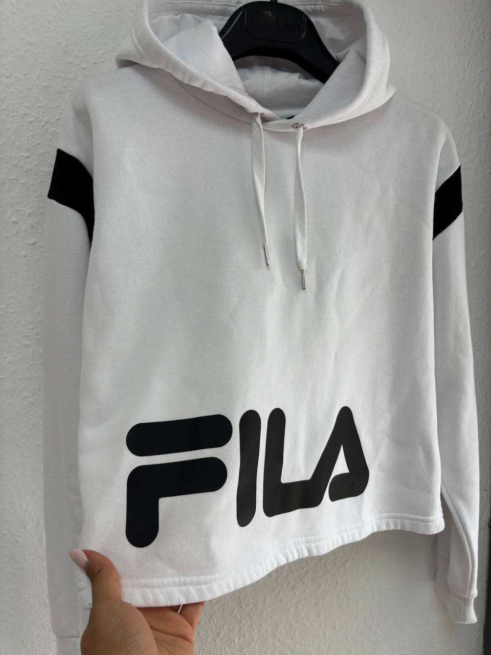 Fila White Cropped Hoodie  (S)