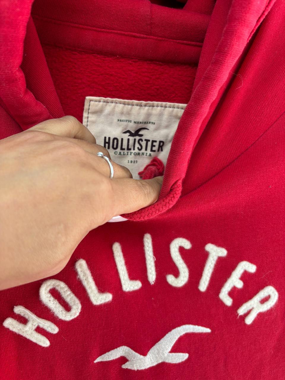 Hollister Women's Red Arch Logo Pullover Hoodie (L)