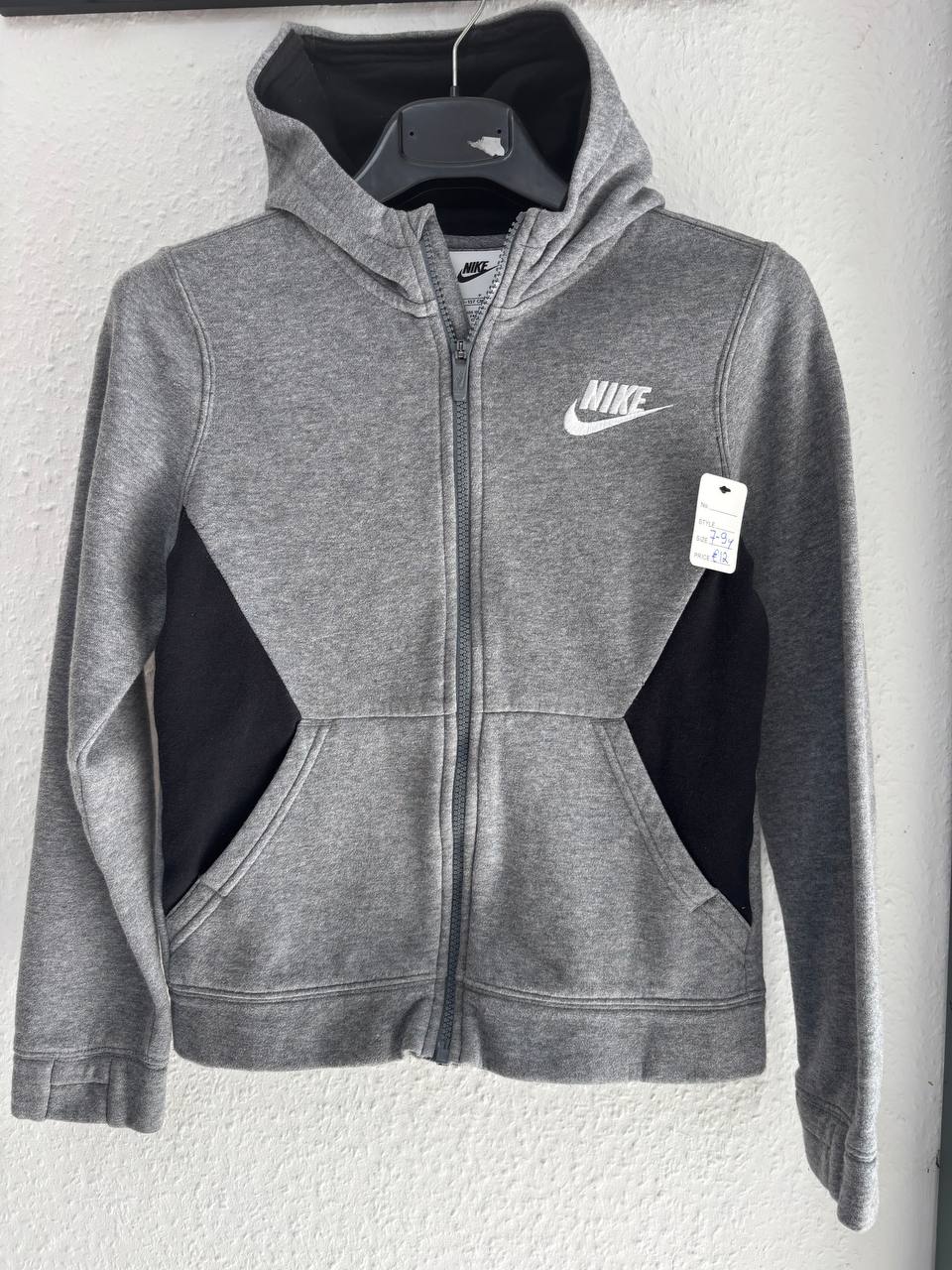 Nike Kids' Grey & Black Color Block Full-Zip Hoodie (7 - 9 Years)