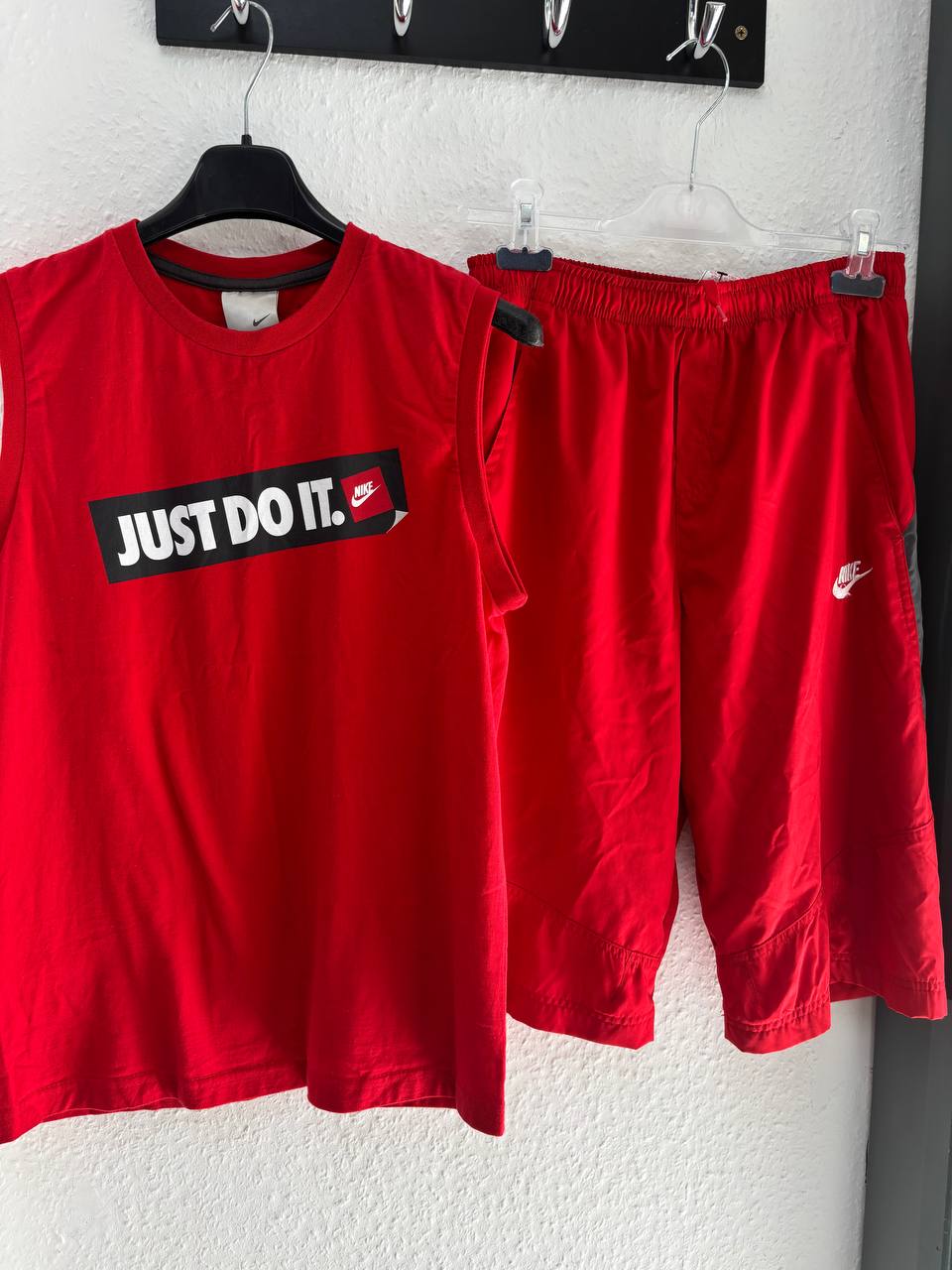 Nike Red "Just Do It" Athletic Tank Top & Shorts Set (12 - 14 Years)