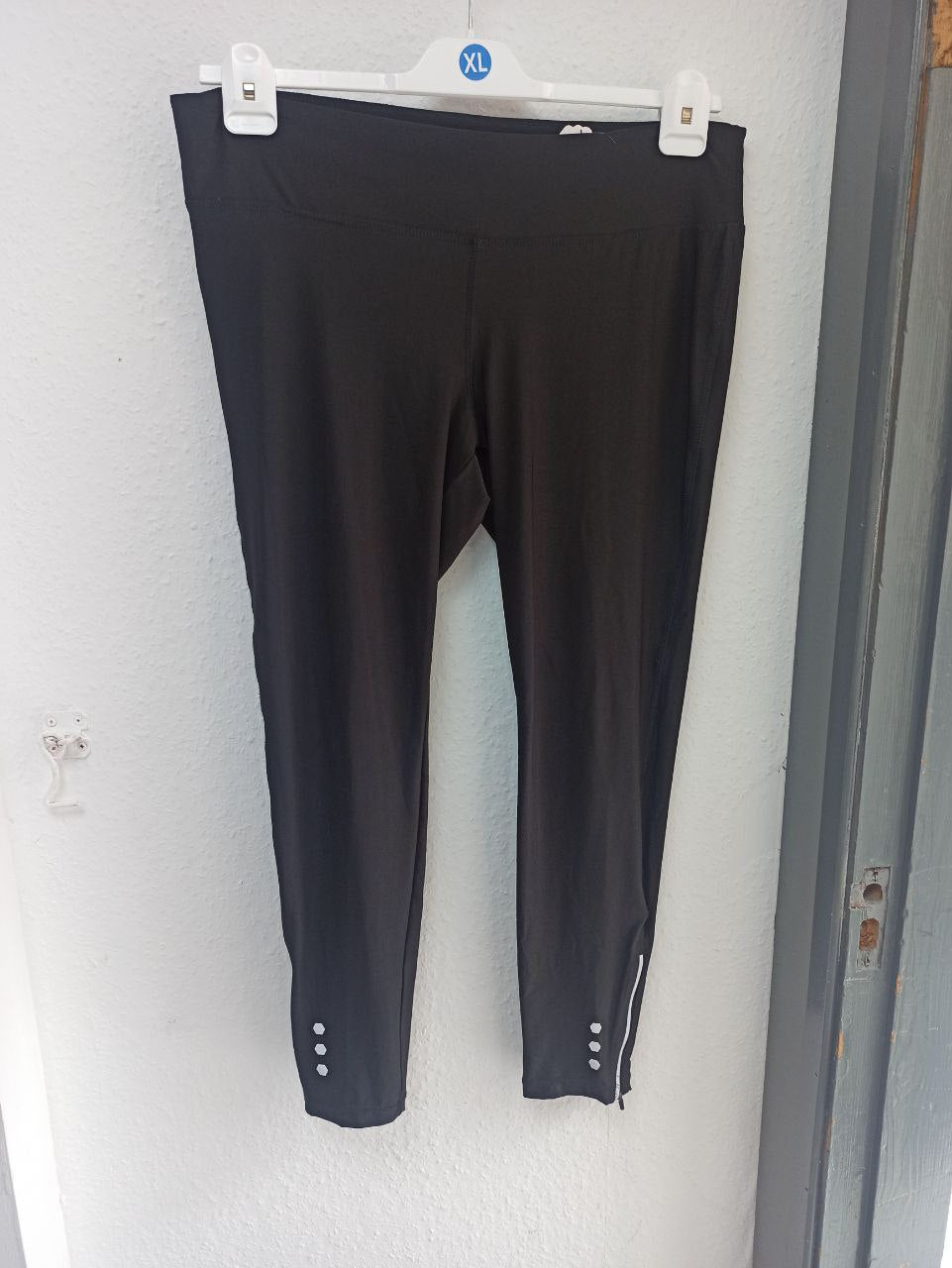 Black Capris with Button Detail (L - XL)