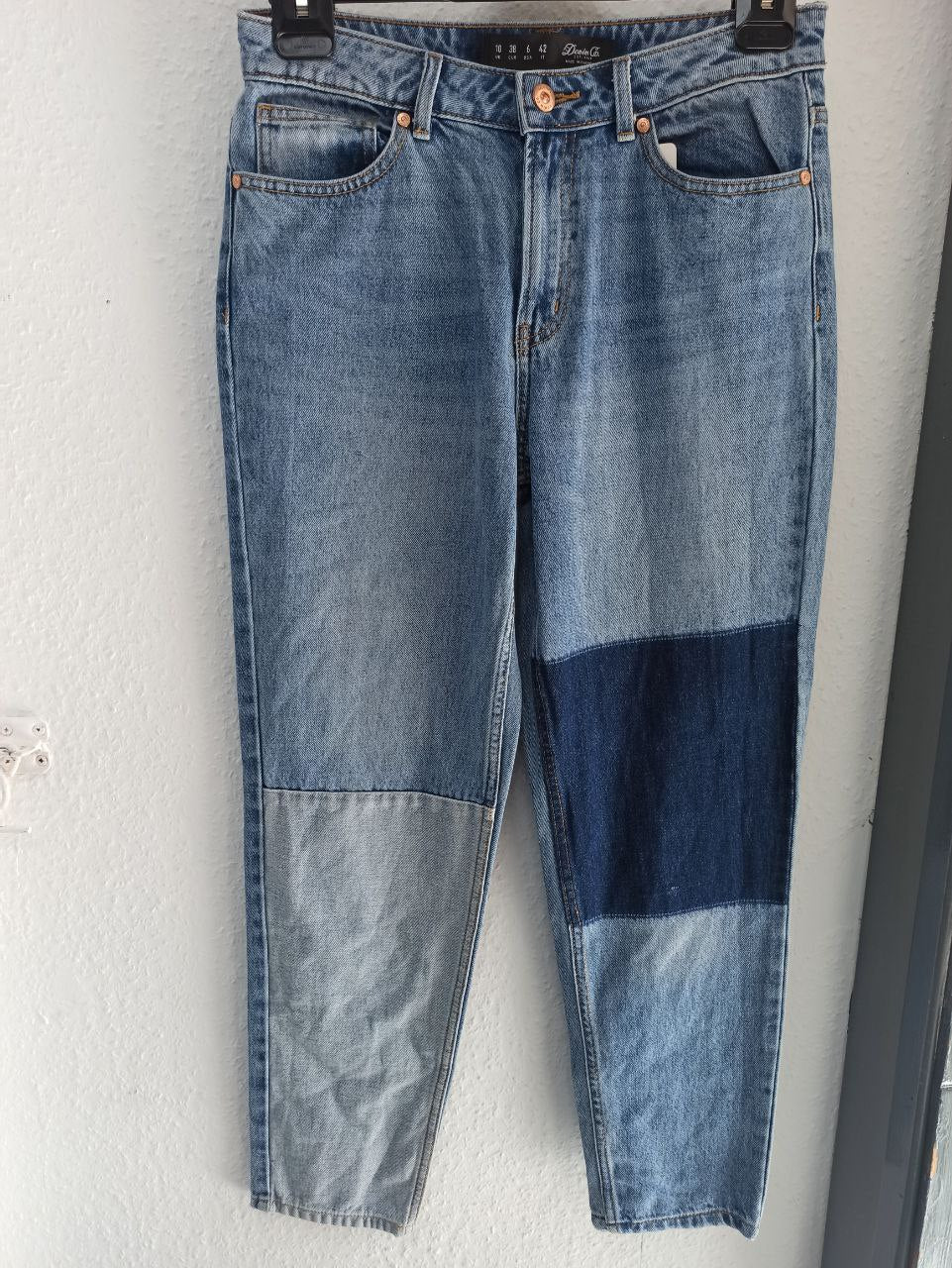 Stylish Light Wash Patchwork Denim Jeans with Contrast Panels (UK10)