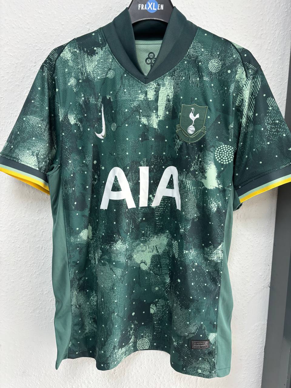 Tottenham Hotspur 2021-22 Third Kit Jersey  (XL)