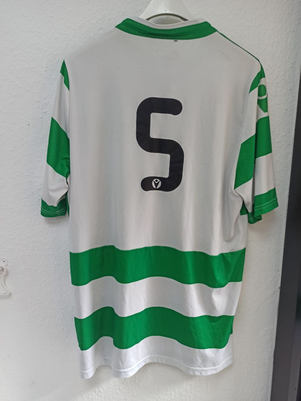 Sporting CP Retro-Style Home Jersey - 'Respect' Edition (XL)