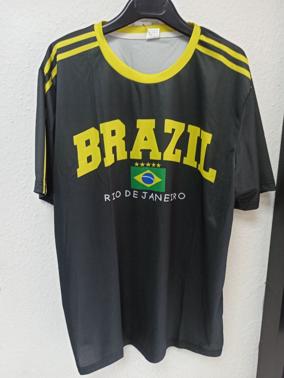 Brazil Football Fan T-Shirt Black Rio de Janeiro (XL)