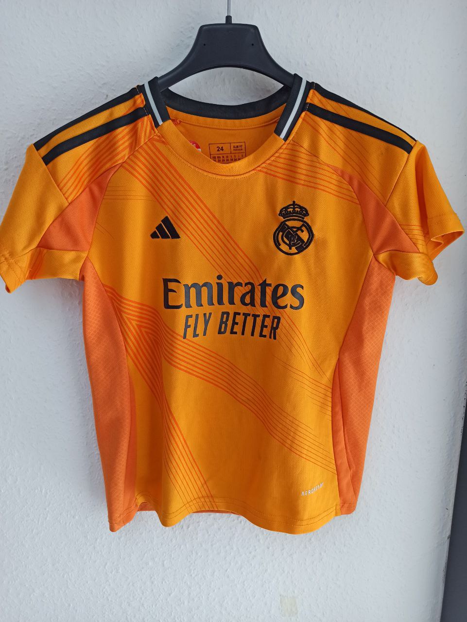 Real Madrid Mbappé #9 Orange Away Kit (10 - 11 Years)