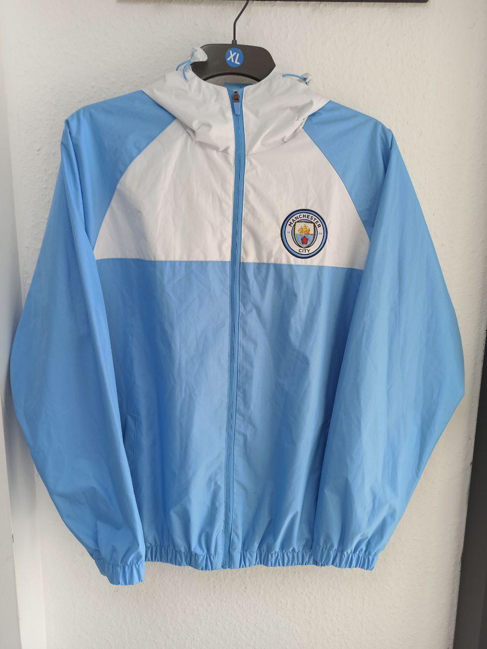 Manchester City FC Men's Full Zip Windbreaker Jacket NEW (XL)