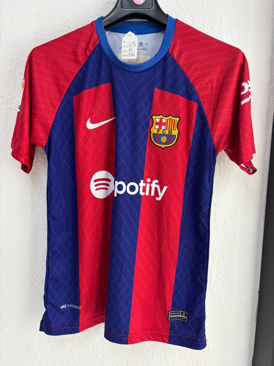 FC Barcelona 2022-23 Home Shirt - LEWANDOWSKI #9  (11 - 13 Years) (XS)