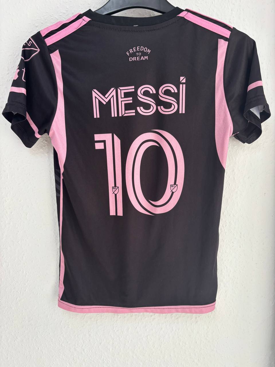Inter Miami CF 2022/23 Away Jersey – Black/Pink Lionel Messi #10 – “The Heartbeat Kit” (9 - 11 years)