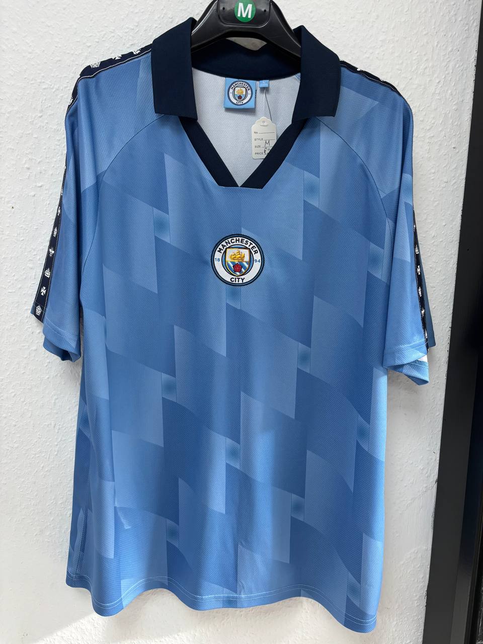 Manchester City Retro Style T-Shirt - Sky Blue Ringer Tee - 1997-2016 Crest (M)
