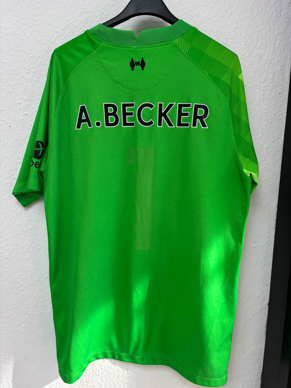 Liverpool FC 2021-2022 Nike Goalkeeper Jersey - Alisson Becker #1  (M)