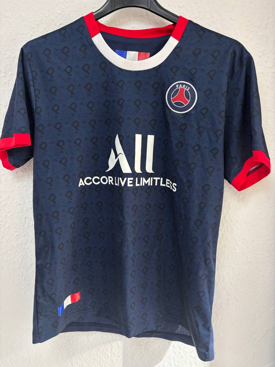 Iconic PSG 2021/22 Away Kit - Lionel Messi #30 (XS)