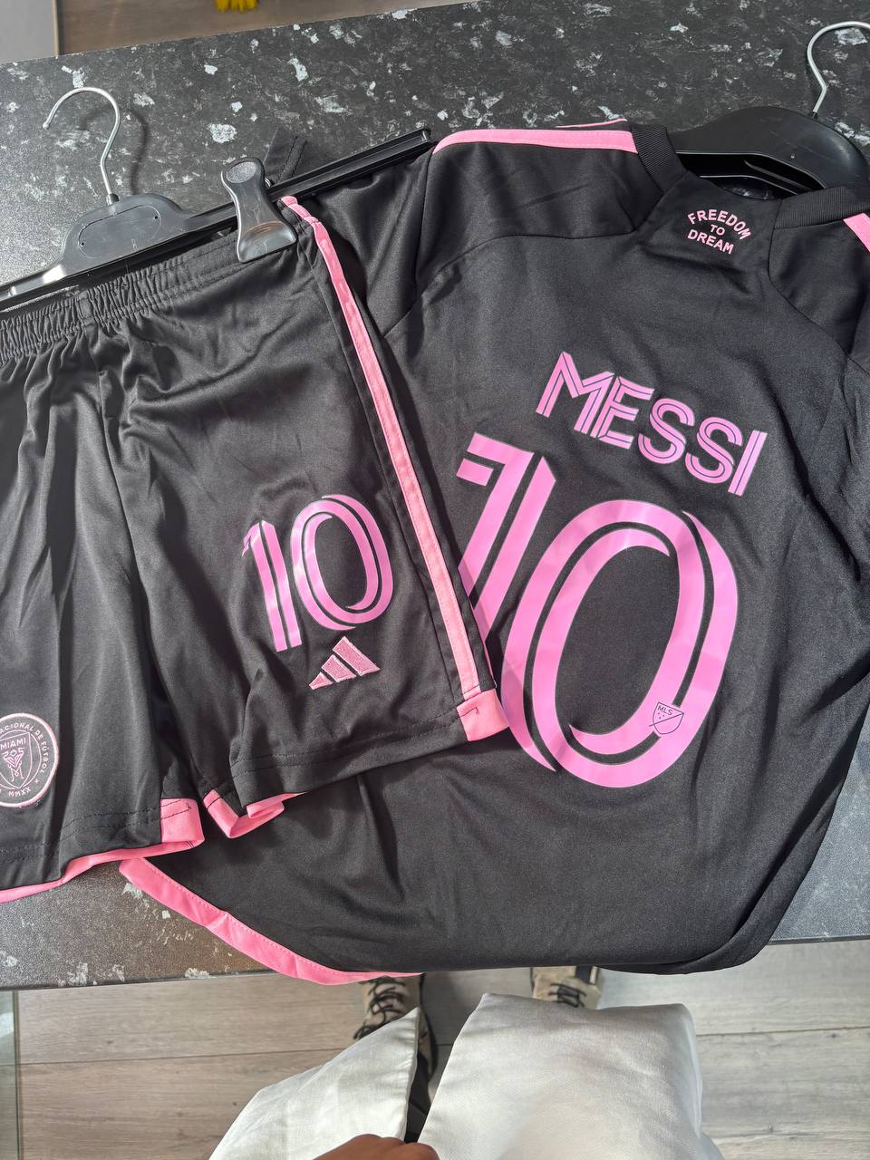 Kids' Inter Miami CF Lionel Messi #10 Away Kit - Black & Pink Youth Jersey & Shorts Set (9 - 11 Years)
