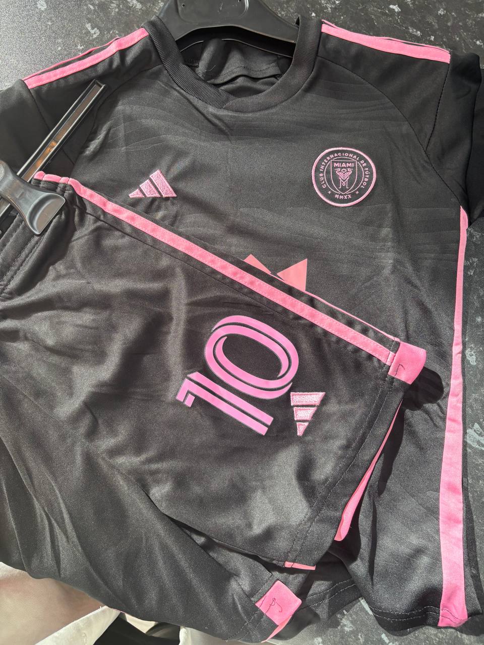Kids' Inter Miami CF Lionel Messi #10 Away Kit - Black & Pink Youth Jersey & Shorts Set (9 - 11 Years)
