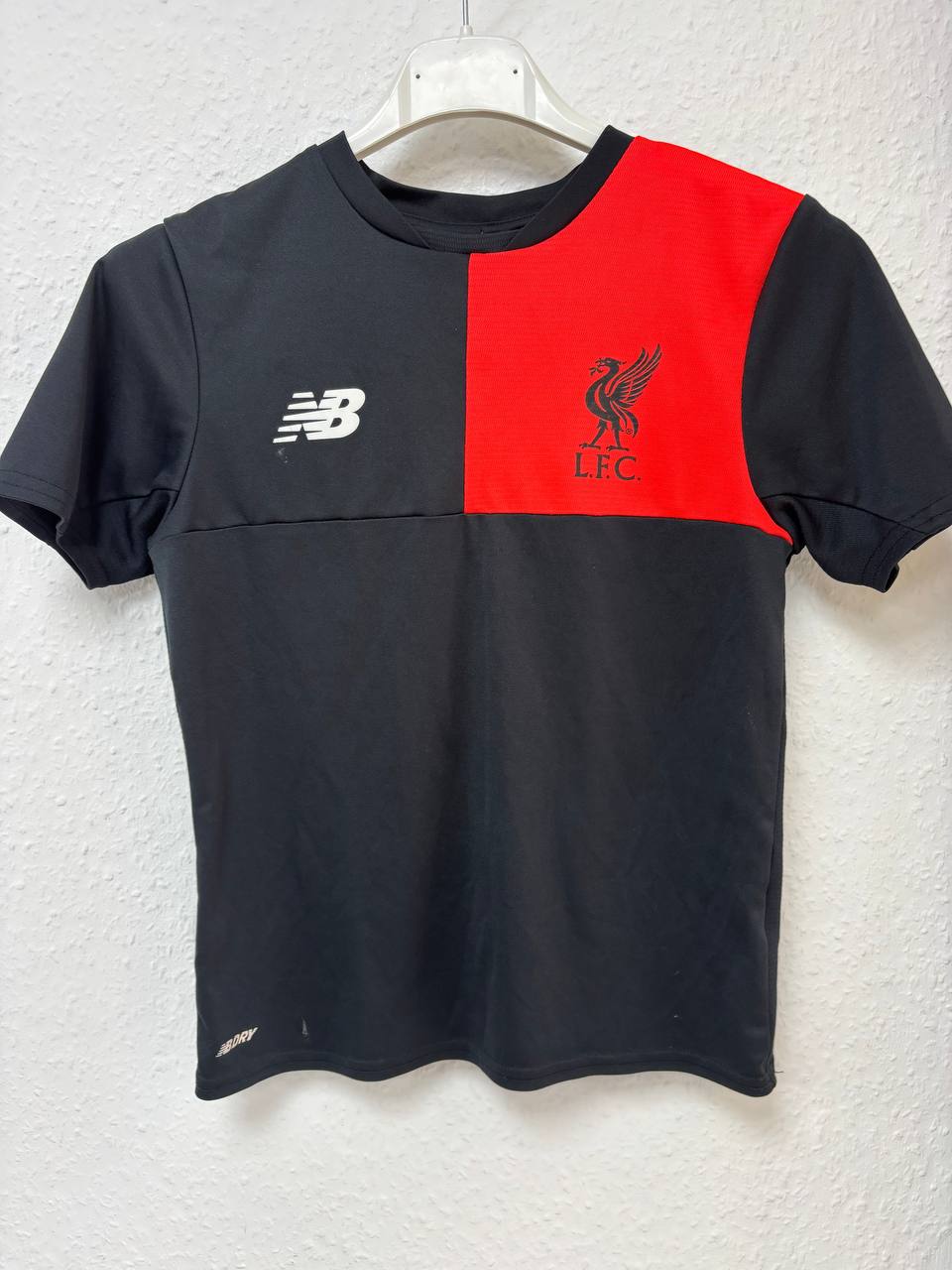 Liverpool FC Pre-Match Training Jersey (5 - 7 Years)