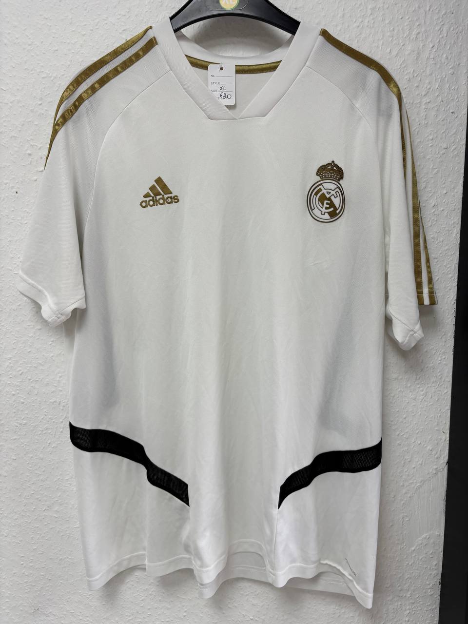 Real Madrid Adidas Training/Anthem Jersey - White & Gold (XL)