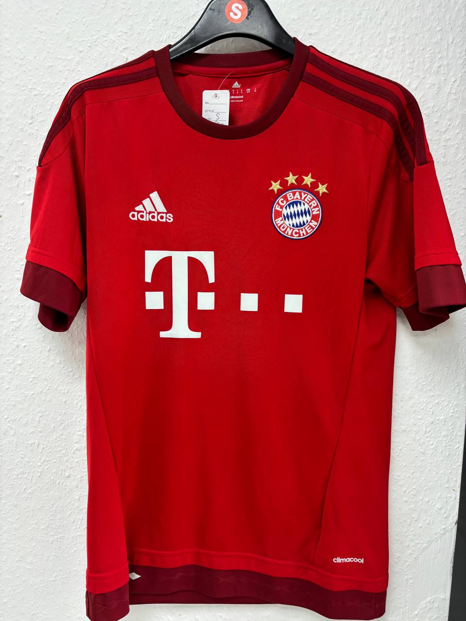 FC Bayern Munich Home Jersey - Classic Red (S)