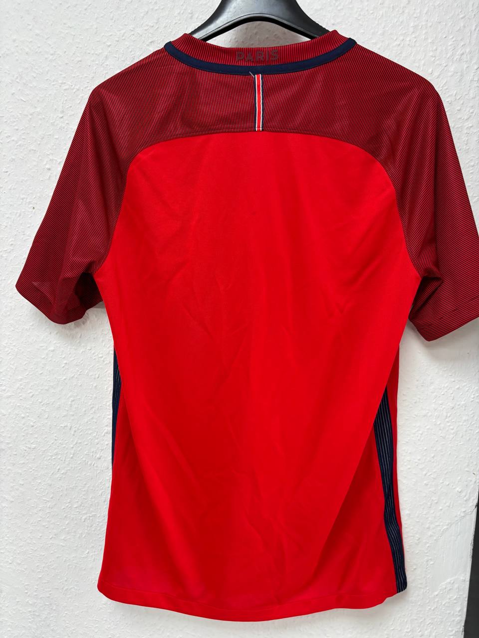 Paris Saint-Germain (PSG) 2017/18 Red Away/Third Jersey (S)