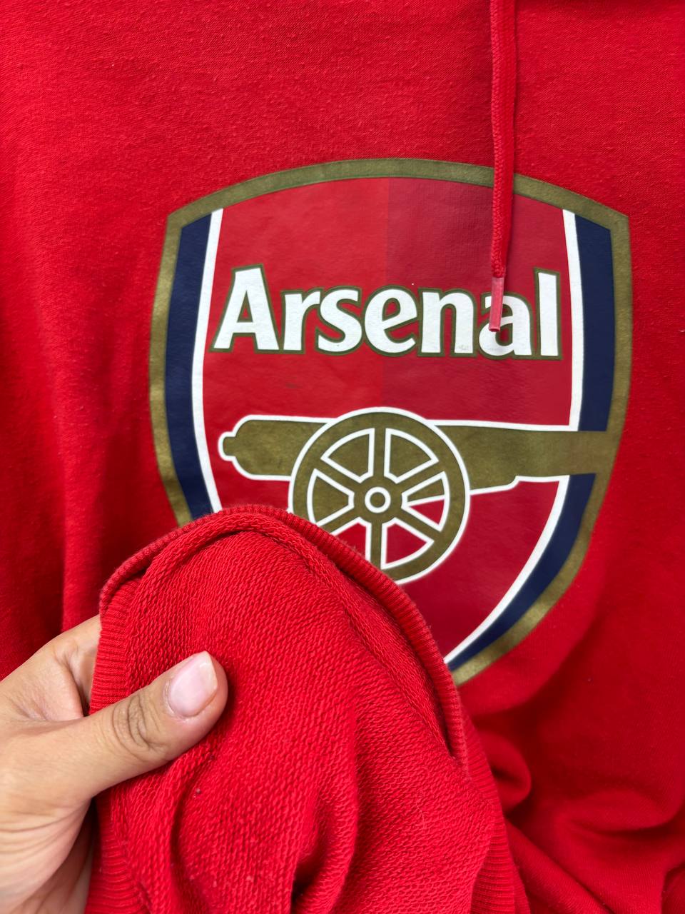 Arsenal FC Cannon Crest Red Pullover Hoodie   (M)