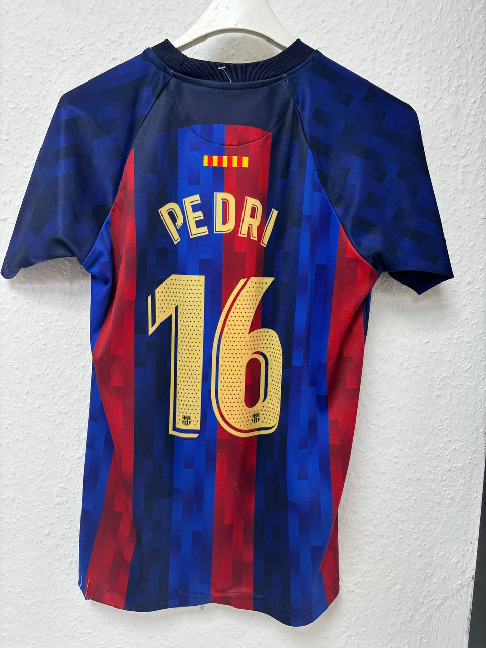 FC Barcelona Pedri #16 Home Jersey - 2022/23 Season (8 - 10 Years)