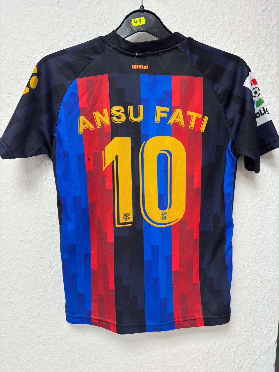 FC Barcelona Pedri #16 Home Jersey - 2022/23 Season (8 - 9 Years)