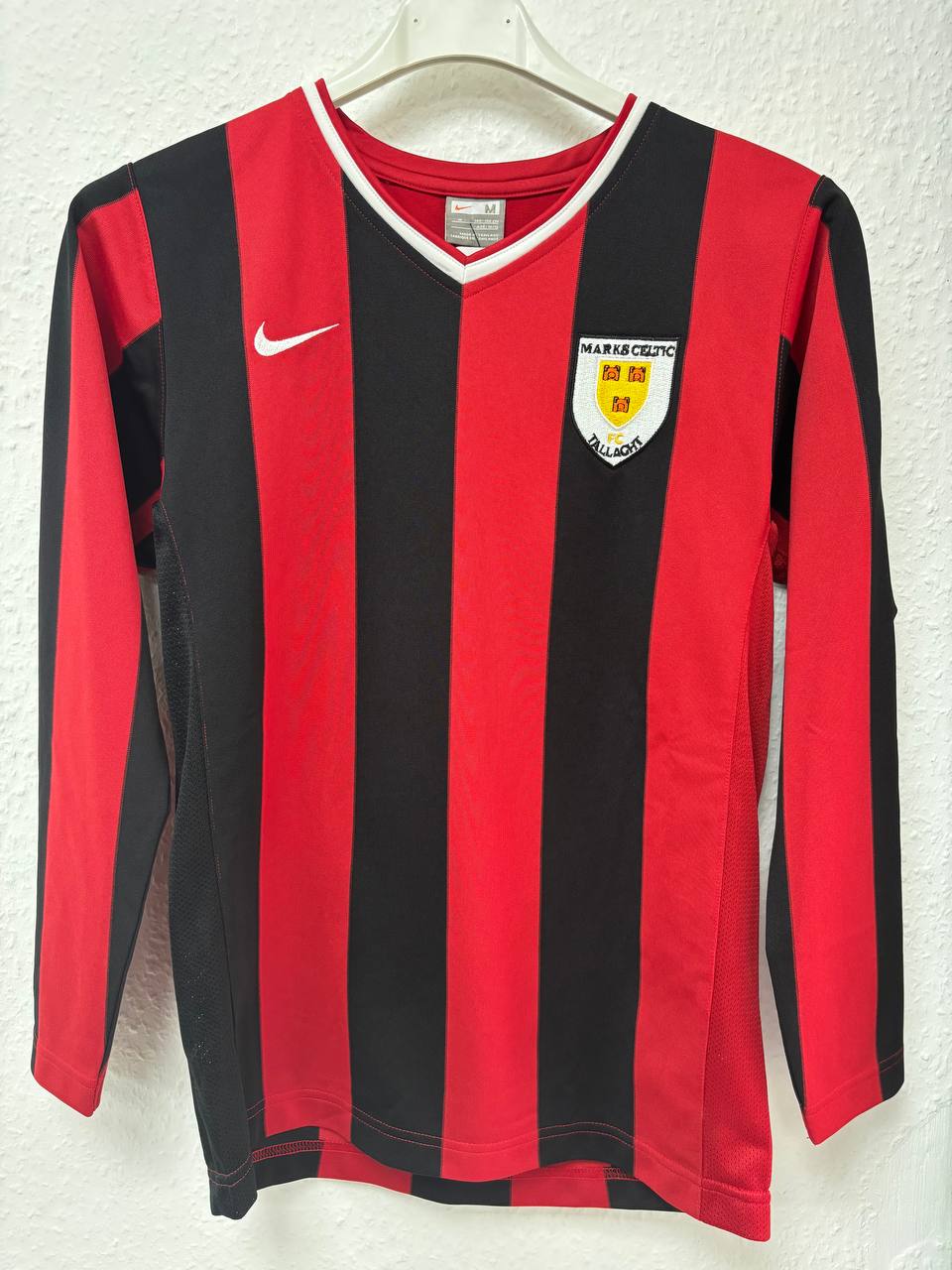 Marks Celtic FC Long Sleeve Jersey - Red & Black Stripes (10 - 12 Years)