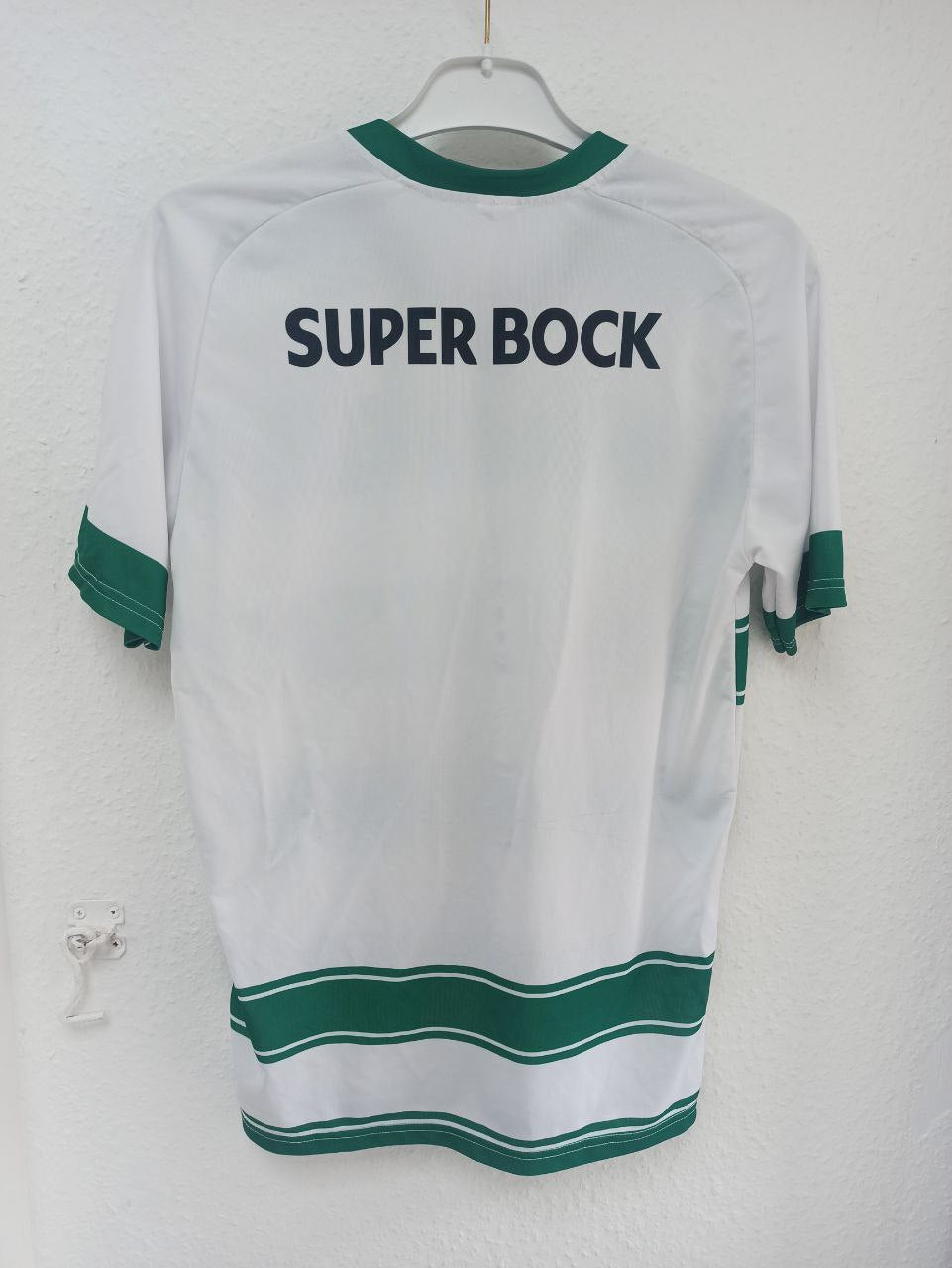 Sporting CP Home Jersey - Classic Green & White Hoops (11 - 14 Years) (XS)