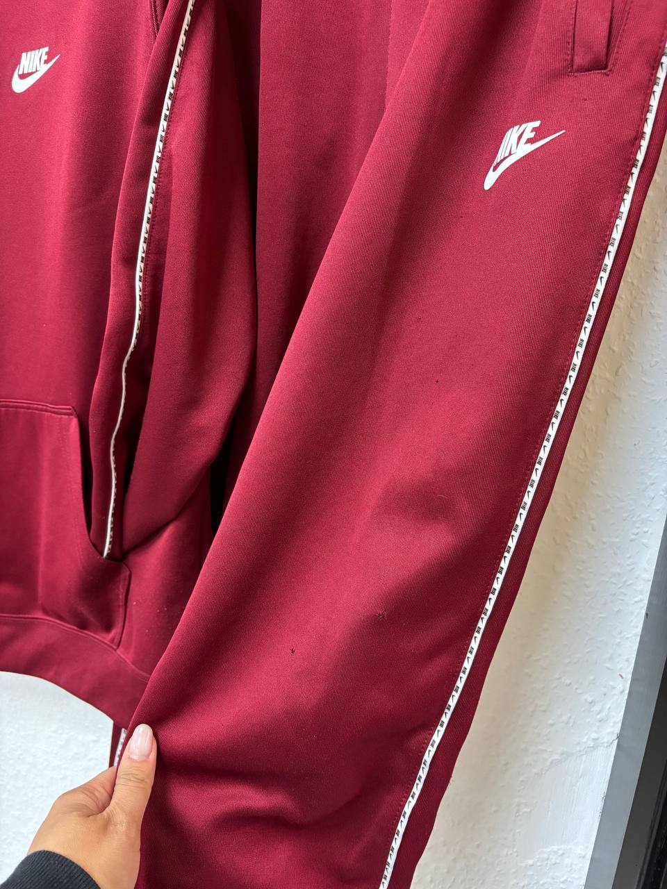 Nike Sportswear Club Fleece Full Maroon/Burgundy Hoodie & Jogger Tracksuit Set (11 -13 Years)