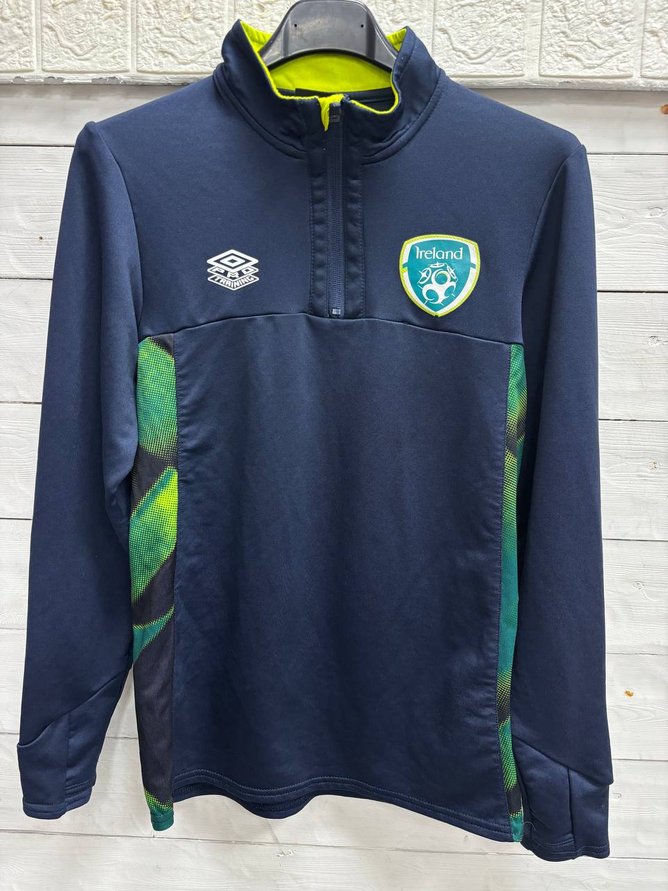 Kids' Ireland National Team Navy & Lime Quarter-Zip Training Top by Umbro (11 - 13 Years)