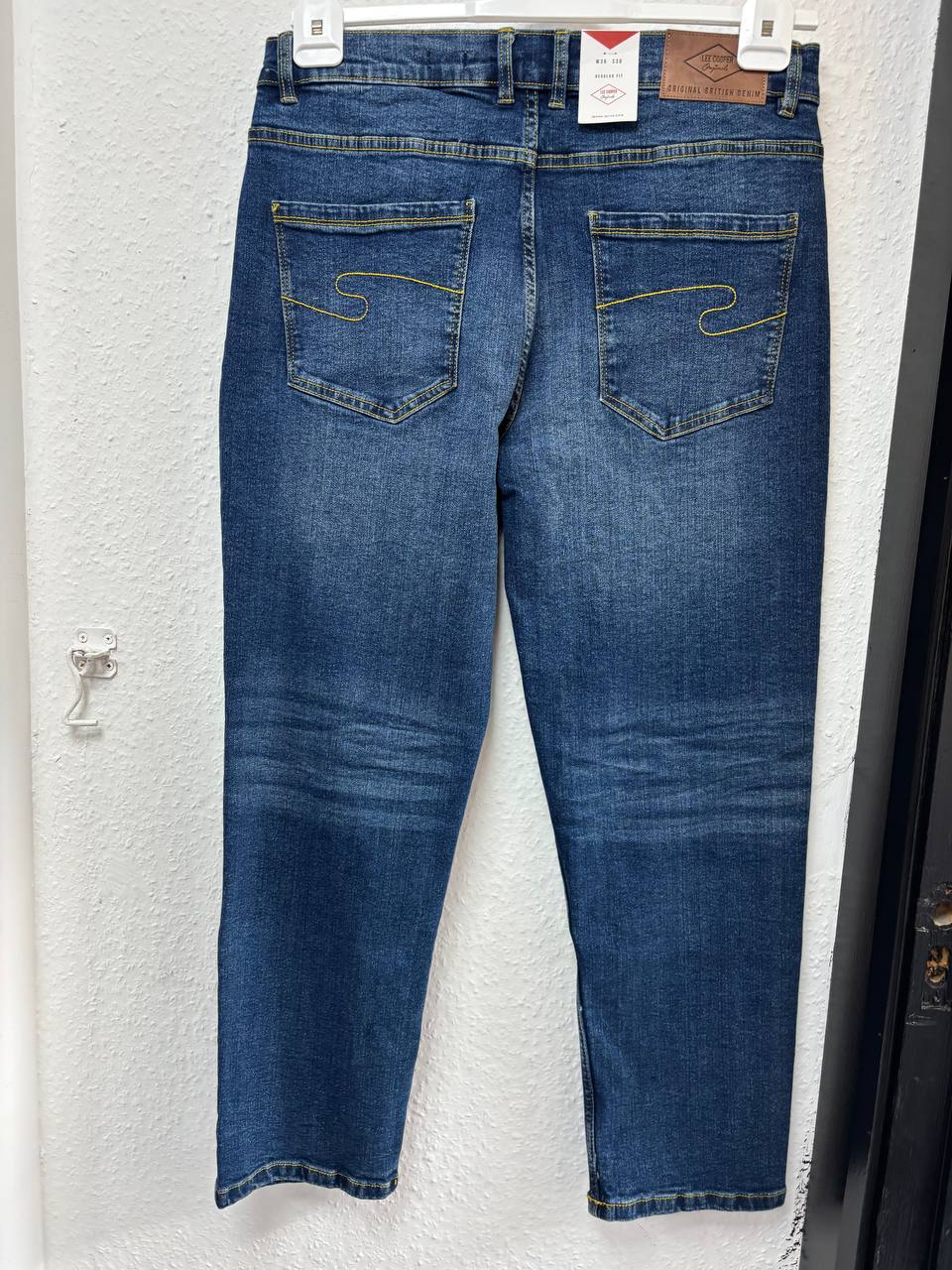 Lee Cooper Regular Fit Straight Leg Jeans with LYCRA - Dark Blue Wash NEW (W36 S30)