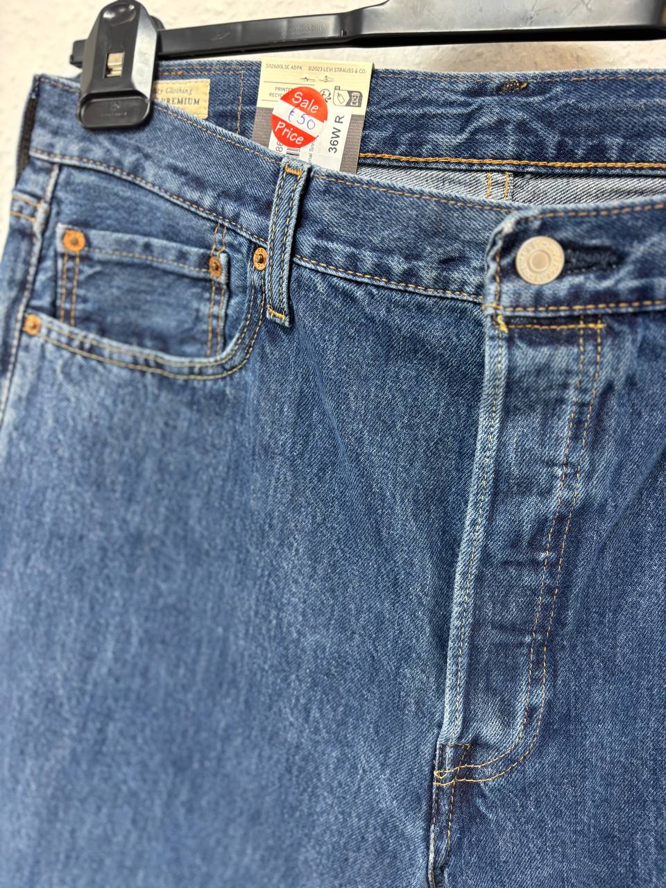 New Levi's 501 Original Fit Straight Leg Jeans - Classic Blue Denim NEW (W36L32)