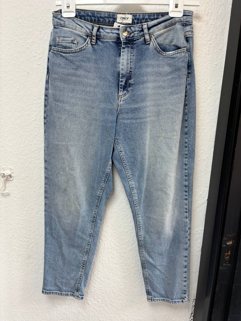 ONLY High-Waist Relaxed Fit Mom Jeans - Vintage Blue Wash (L - 14)