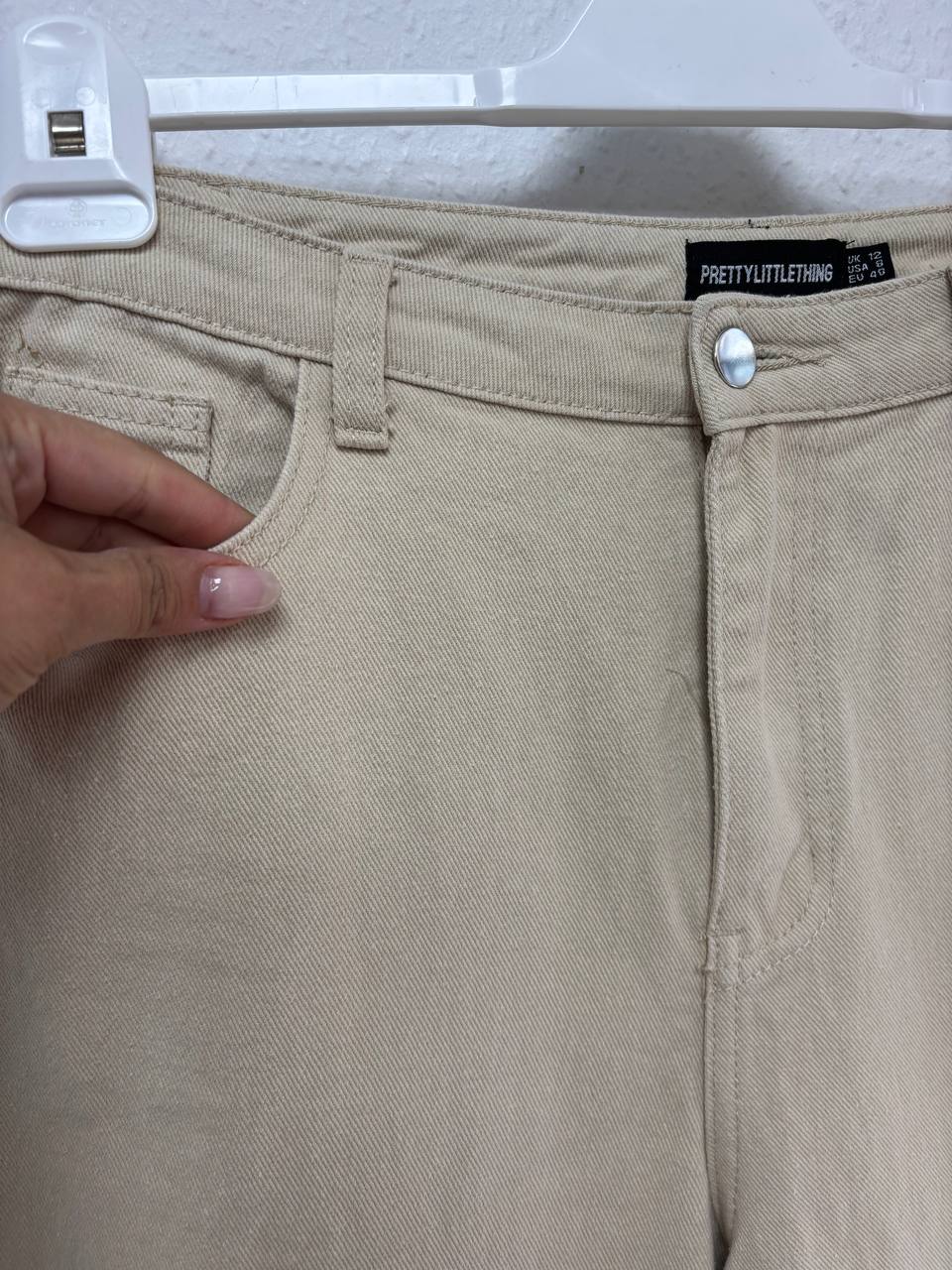 PrettyLittleThing High-Rise Straight Leg Chinos - Stone Beige (48)