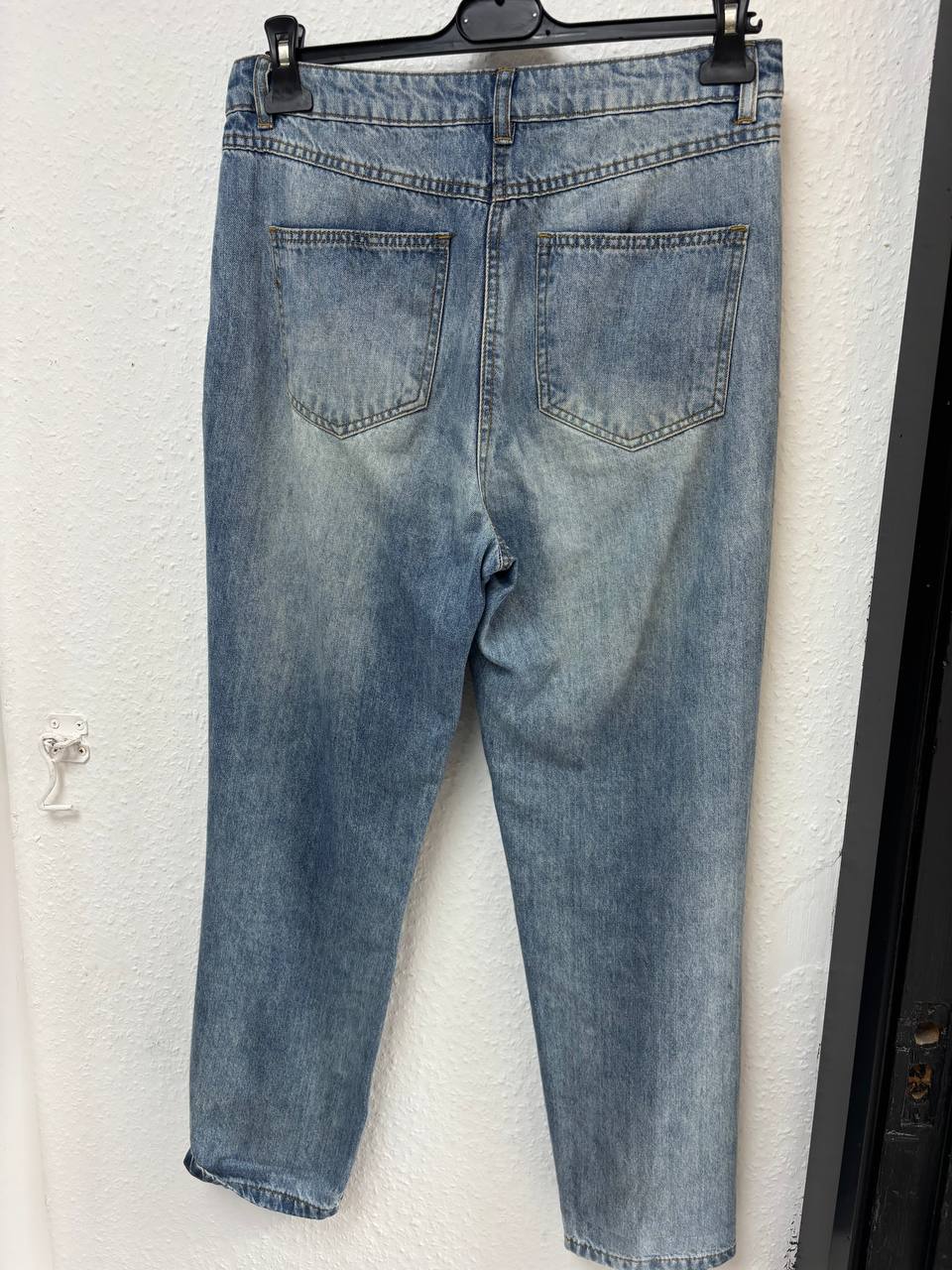 Parisian High-Rise Relaxed Fit Mom Jeans - Light Wash Denim (L)