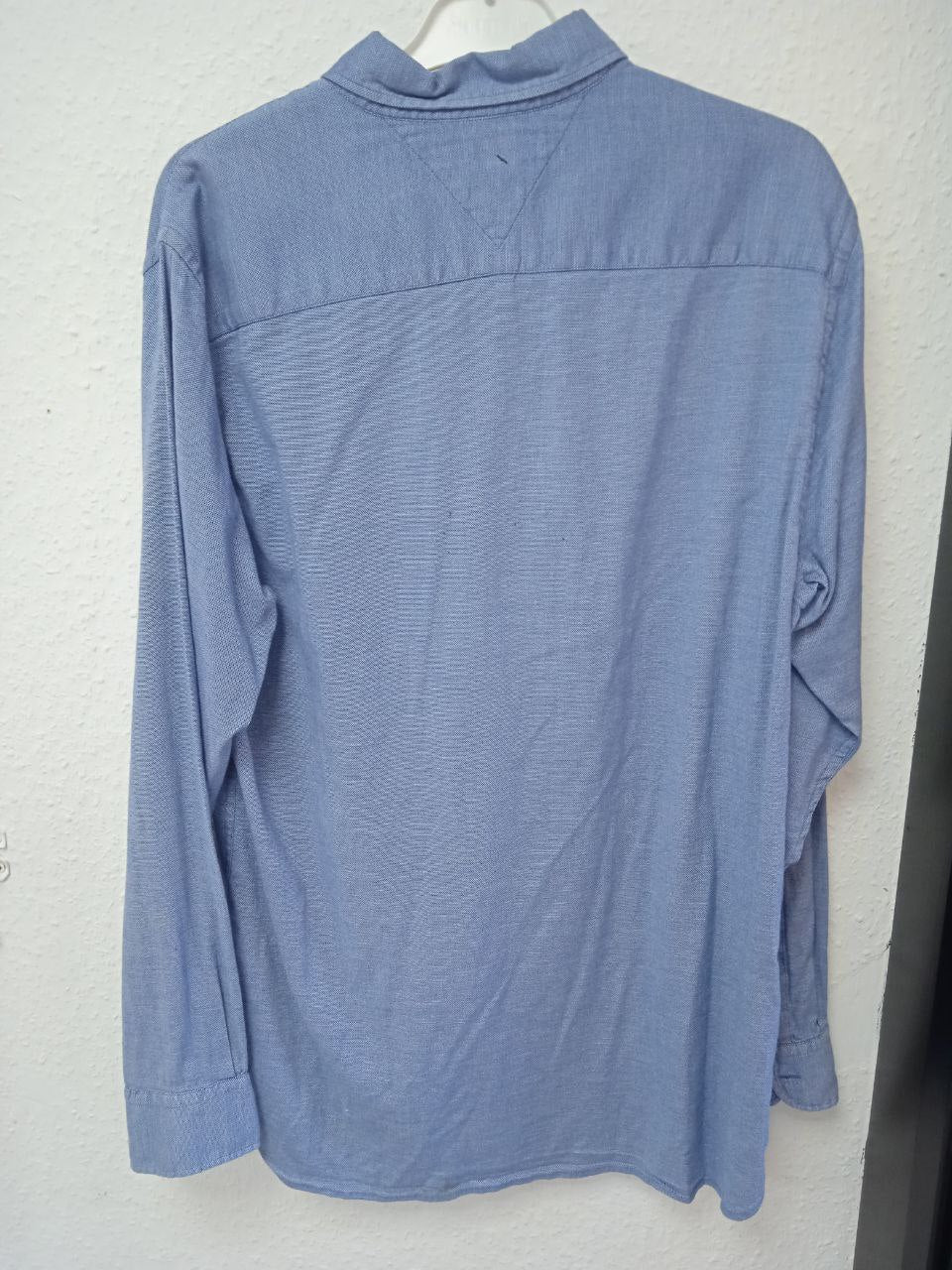 Tommy Hilfiger Custom Fit Casual Shirt - Light Blue Textured Cotton (M)