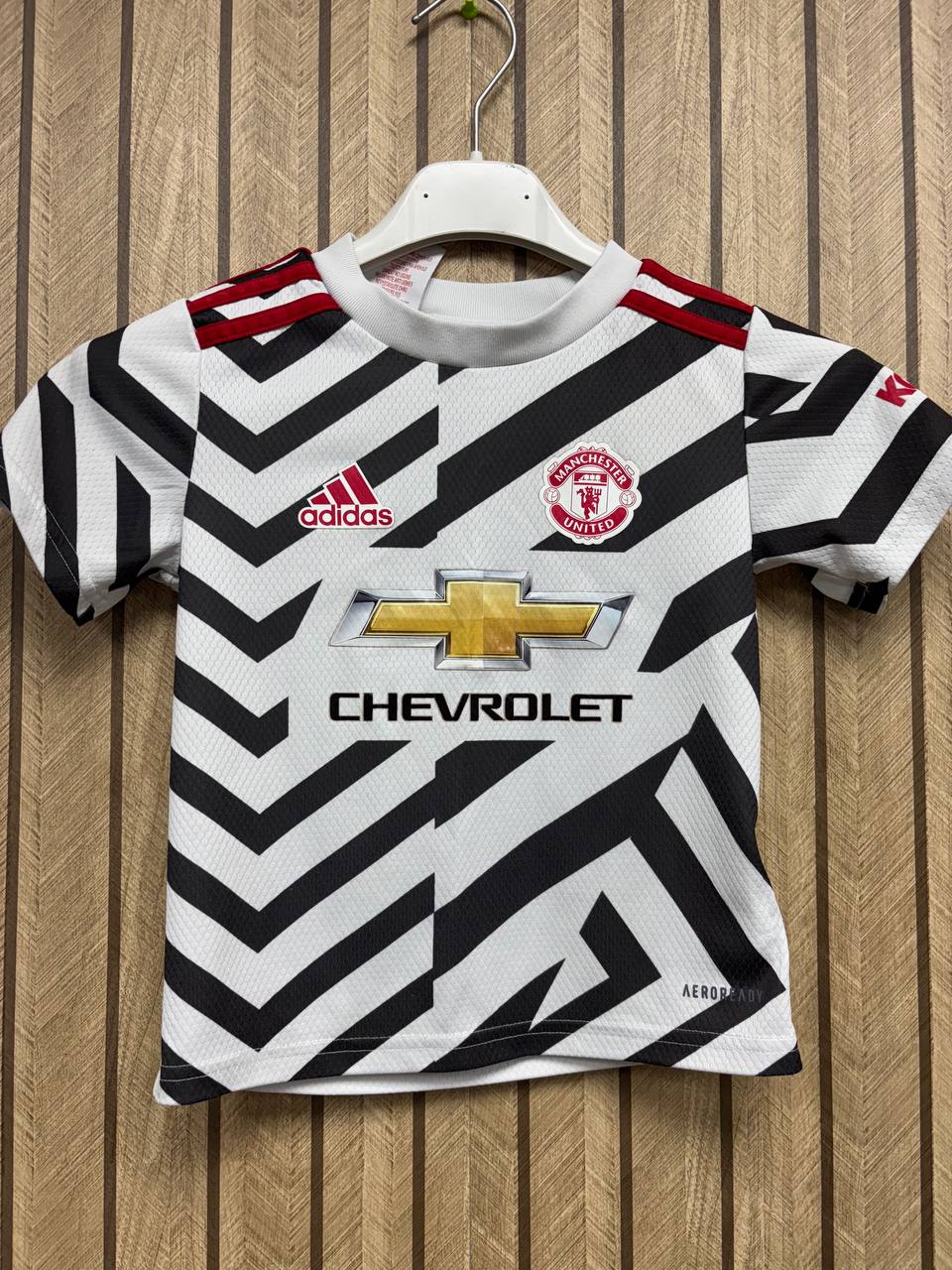 Manchester United 2020/21 Away Jersey | Black & White Chevron Kids Kit (2 - 4 Years)