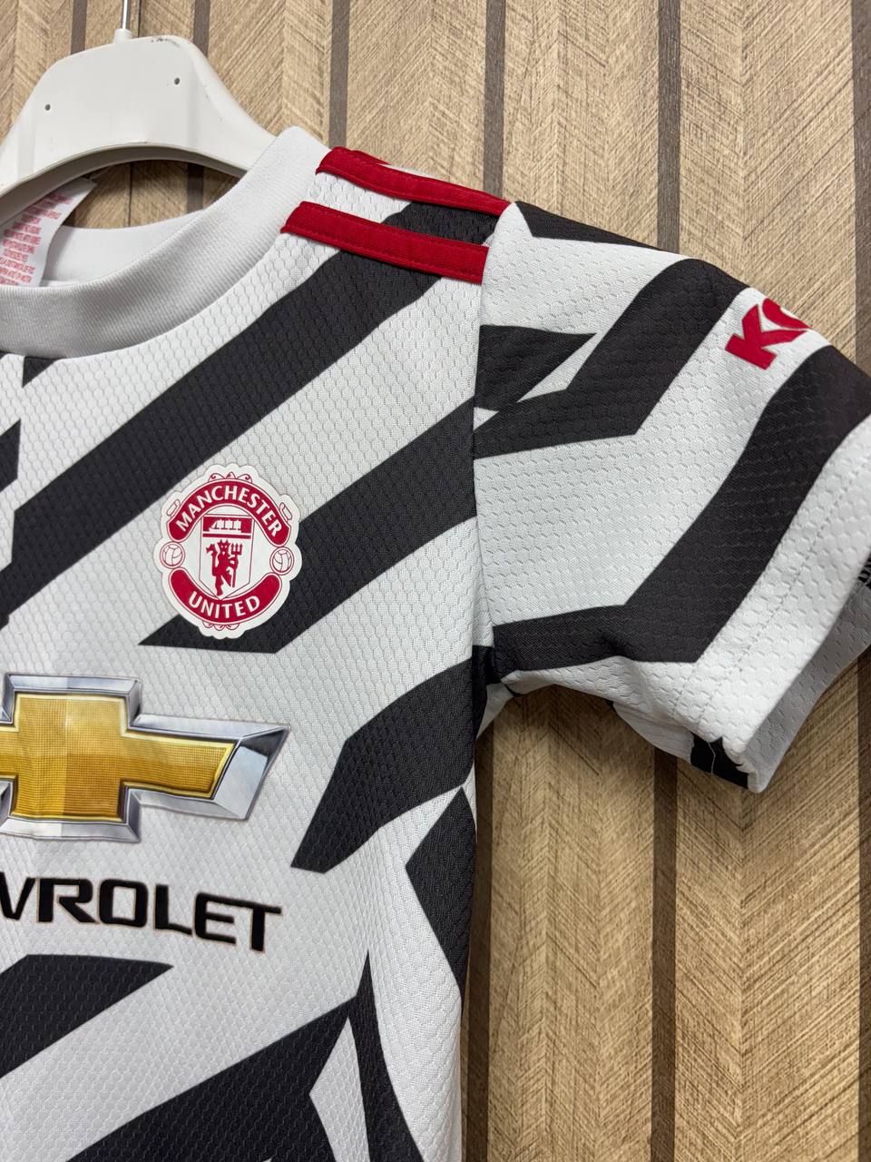 Manchester United 2020/21 Away Jersey | Black & White Chevron Kids Kit (2 - 4 Years)